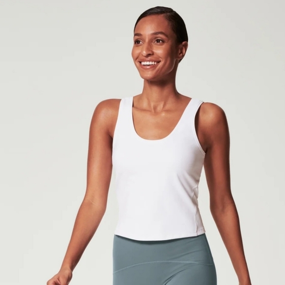 SPANX Tops - SPANX The Get Moving Fitted Tank Size Large